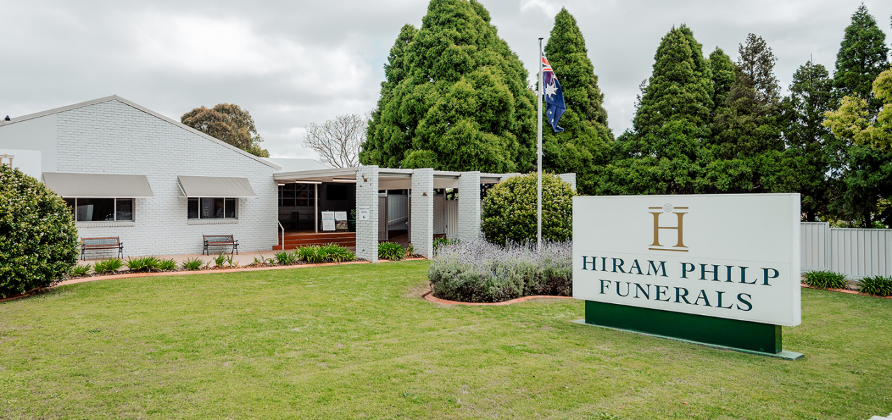 Hiram Philp funeral home