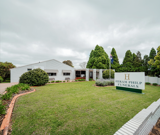 Hiram Philp funeral home